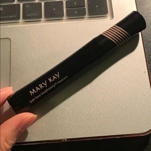 Mary Kay lash love lengthening mascara
